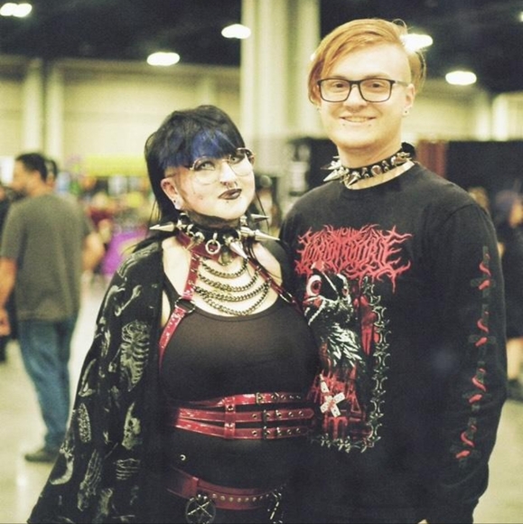 Meet your Posher, Julie - Picture 6 of 7